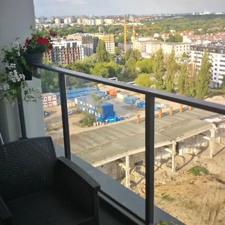 Famma W View *